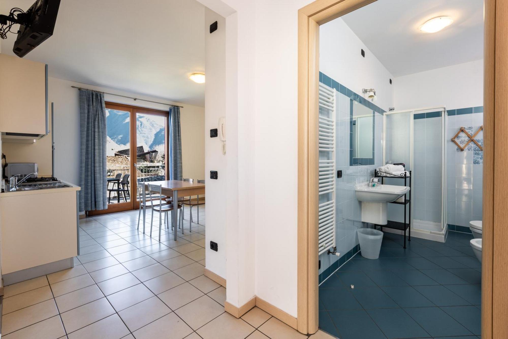 Spluga "Relax & Apartaments" By Alfio Colombo Сорико Экстерьер фото